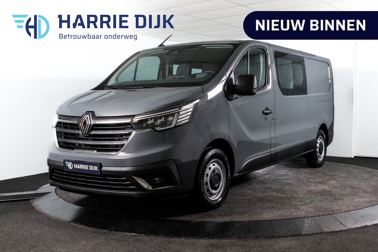 Renault Trafic - 2.0 dCi 150 PK L2H1 DC Comfort | Dig. Cockpit | Camera | PDC | NAV + App. Connect | Airco - AutoWereld.nl