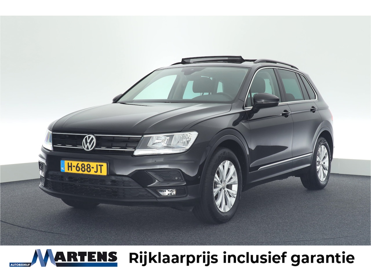 Volkswagen Tiguan - 1.5 TSI 130pk H6 Comfortline Keyless Stoelverwarming Camera Panoramadak Massage Navigatie - AutoWereld.nl