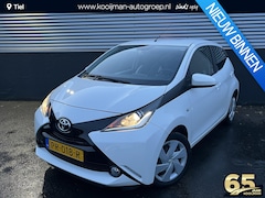 Toyota Aygo - 1.0 VVT-i x-play Navigatie, Achteruitrijcamera, Airco, 1e eigenaar, NL-auto, BTW-auto