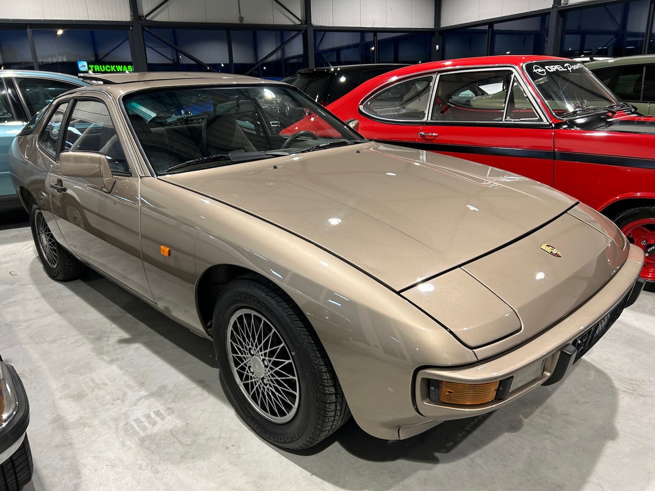 Porsche 924 - 2.0 Coupé Targa, Turbo stoelen, Turbo velgen - AutoWereld.nl