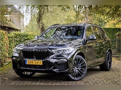 BMW X5 - xDrive45e M Sport 22" Laser Soft Close Vierwielbesturing Nachtzicht Panorama