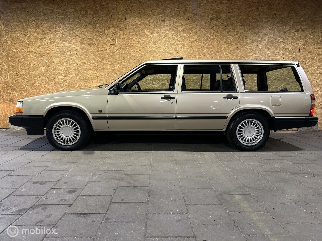 Volvo 940 - 2.3 Turbo 165pk Estate - schuifdak - leder - AutoWereld.nl