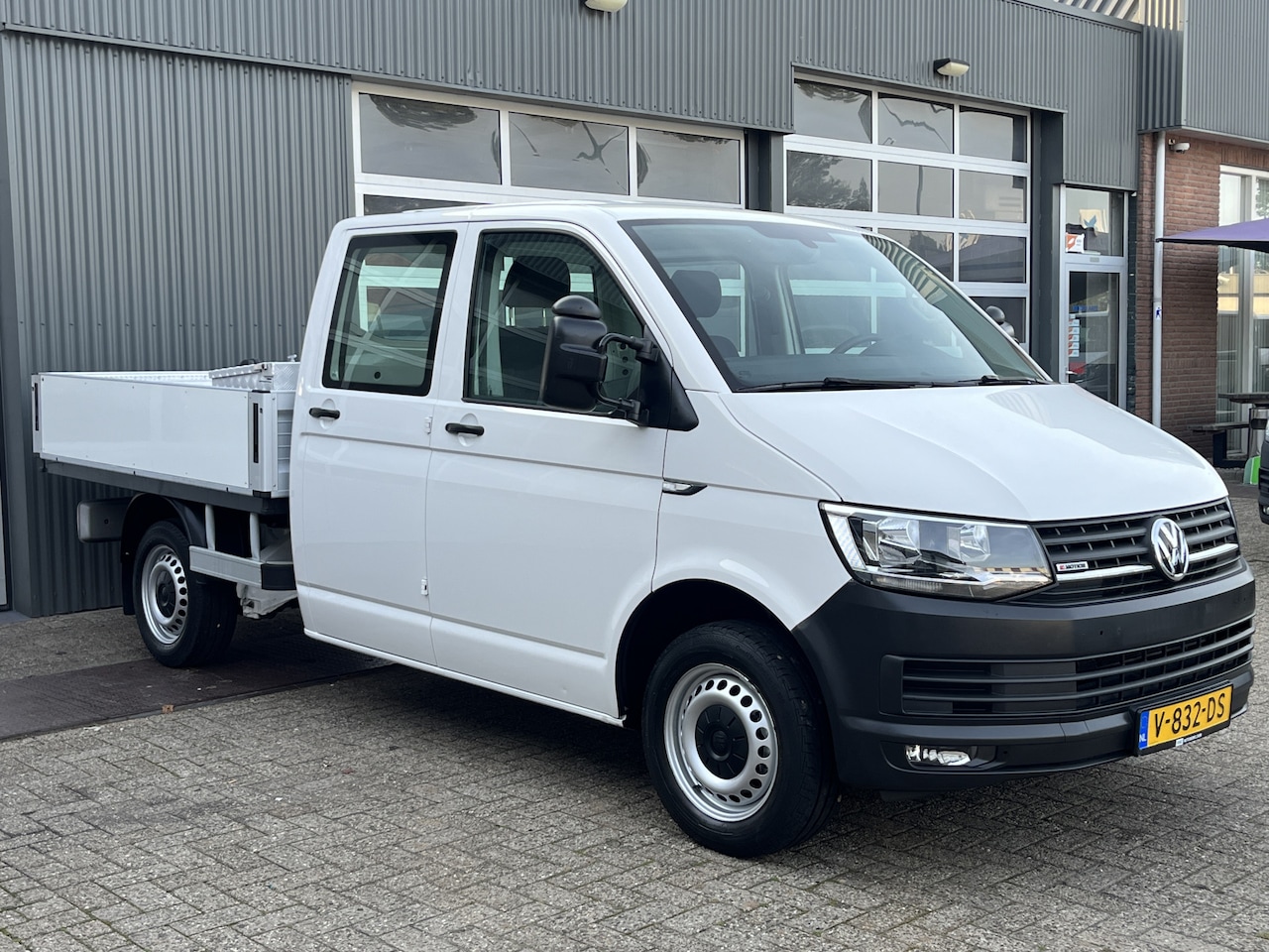 Volkswagen Transporter - 2.0 TDI L2H1 DC 4Motion 150pk Airco Cruise controle Trekhaak 25000kg trekgewicht Pick-up O - AutoWereld.nl