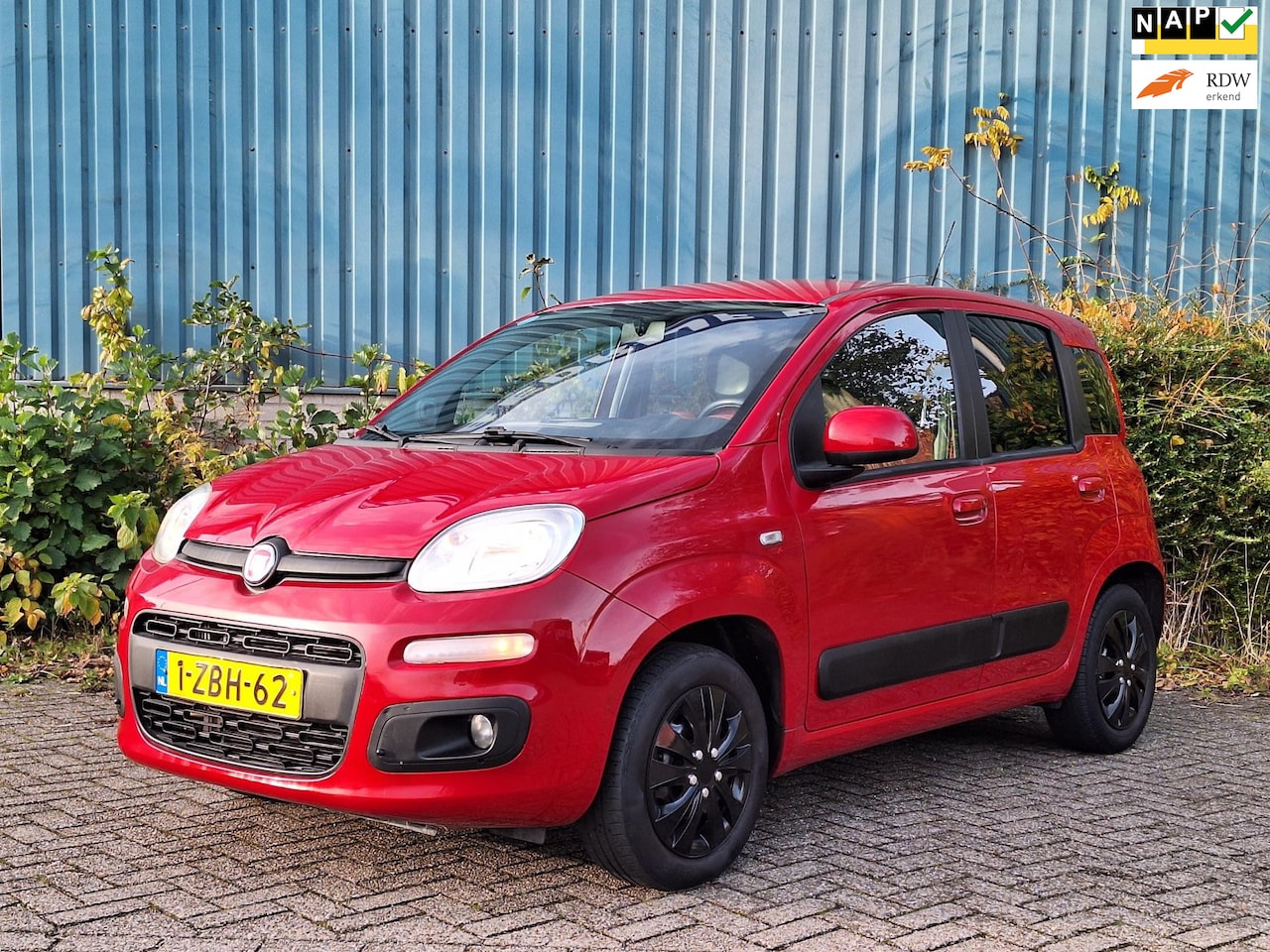 Fiat Panda - | 0.9 TwinAir Lounge | Automaat | Lage kilometer stand | Airco | Parkeer sensoren | | - AutoWereld.nl