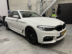 BMW 5-serie - 530e iPerformance High Exe. M-Sportpakket, Black Optic, Sportstoelen, Camera, Ambiente, Na