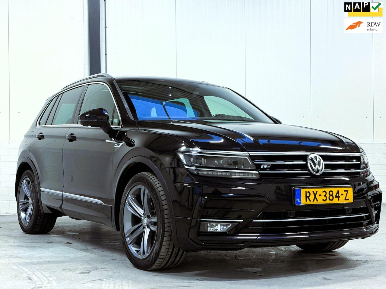 Volkswagen Tiguan - 1.4 TSI Comfortline Business R 1.4 TSI Comfortline Business R Pano|Virtual - AutoWereld.nl