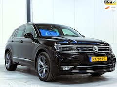 Volkswagen Tiguan - 1.4 TSI Comfortline Business R Pano|Virtual