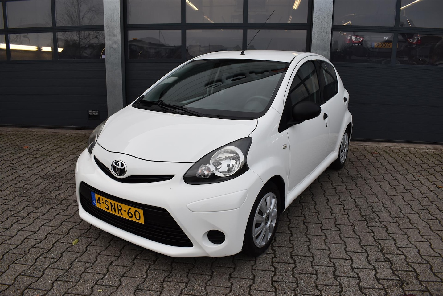 Toyota Aygo - 1.0 VVT-i 5D Now - AutoWereld.nl