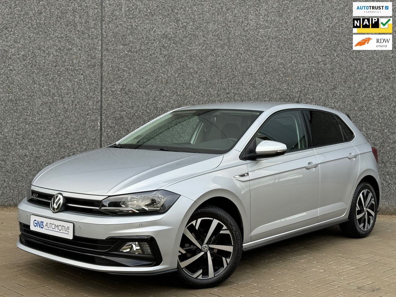 Volkswagen Polo - 1.0 TSI R-Line | DSG | Navi | ACC | Carplay | Climate control | Dimmende spiegel | Parkeer - AutoWereld.nl