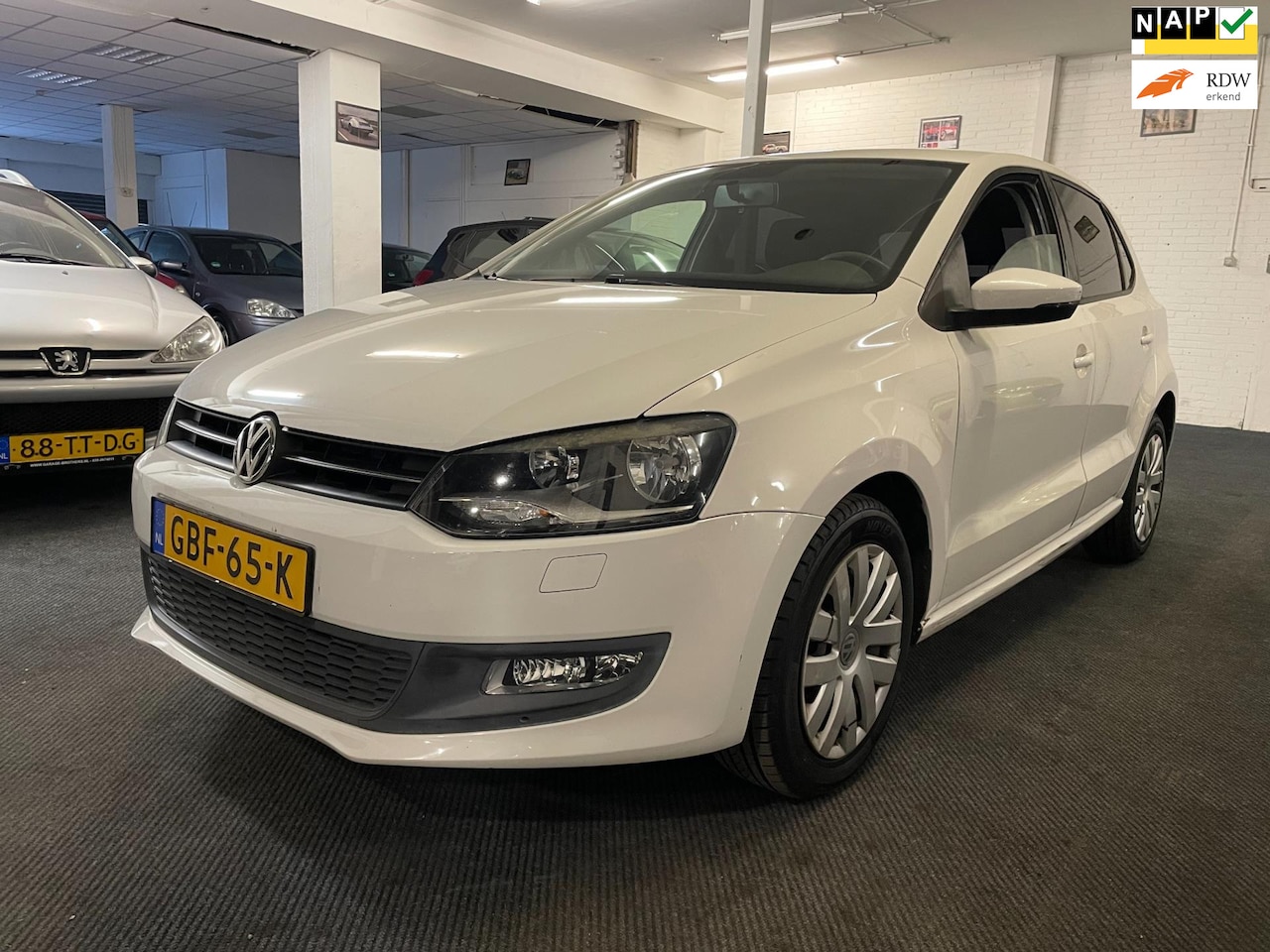 Volkswagen Polo - 1.4-16V Trendline/Airco/Navi/Apk nw bij aflevering - AutoWereld.nl