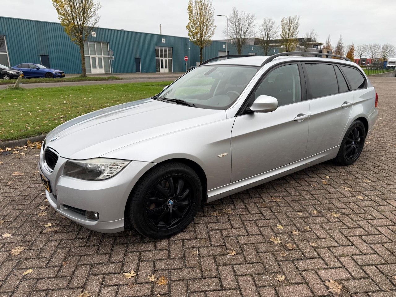 BMW 3-serie Touring - 318i 318i - AutoWereld.nl