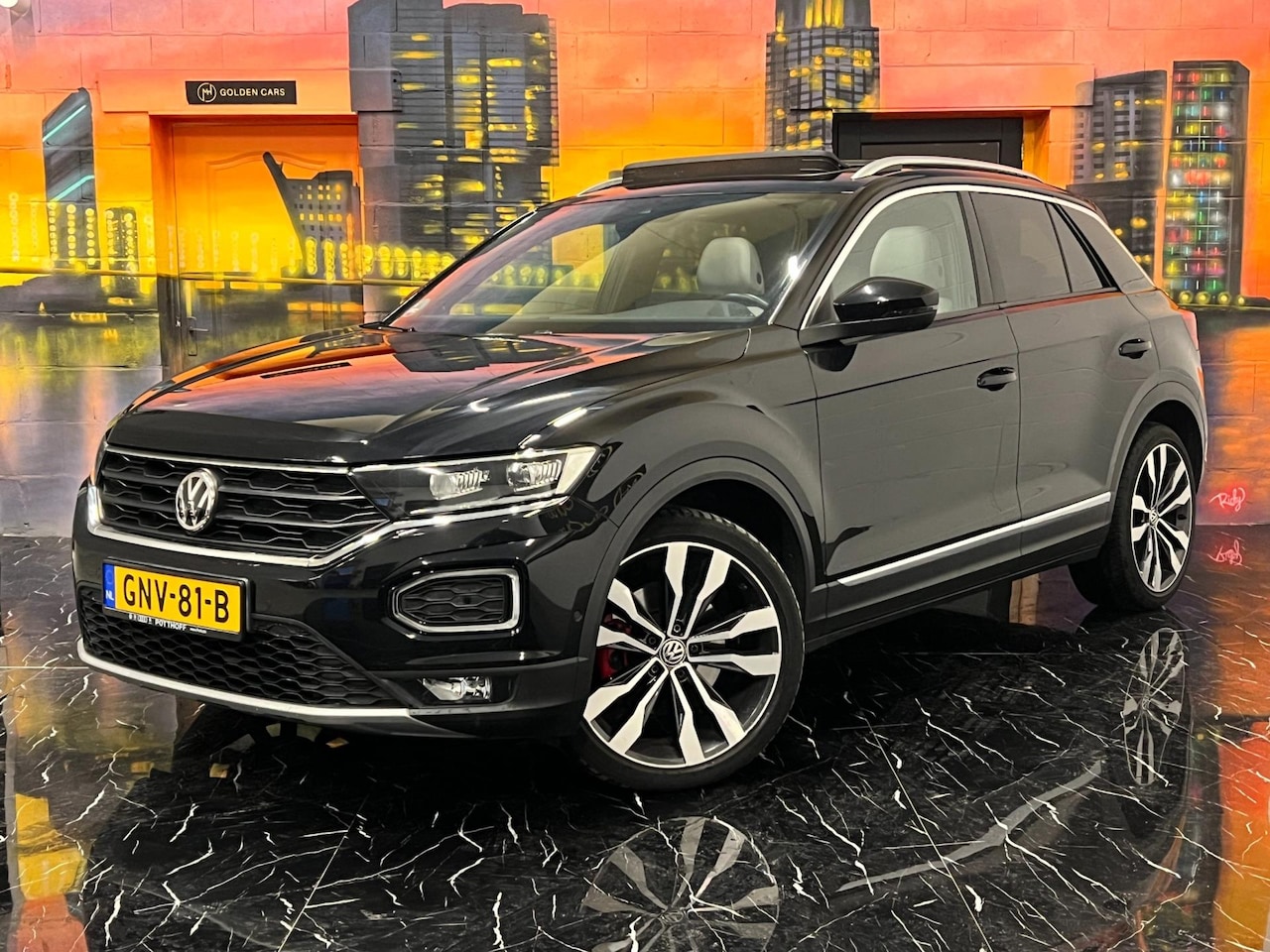 Volkswagen T-Roc - 2.0 TSI 4Motion Sport Pano|Stuurverw.|VOL!! - AutoWereld.nl