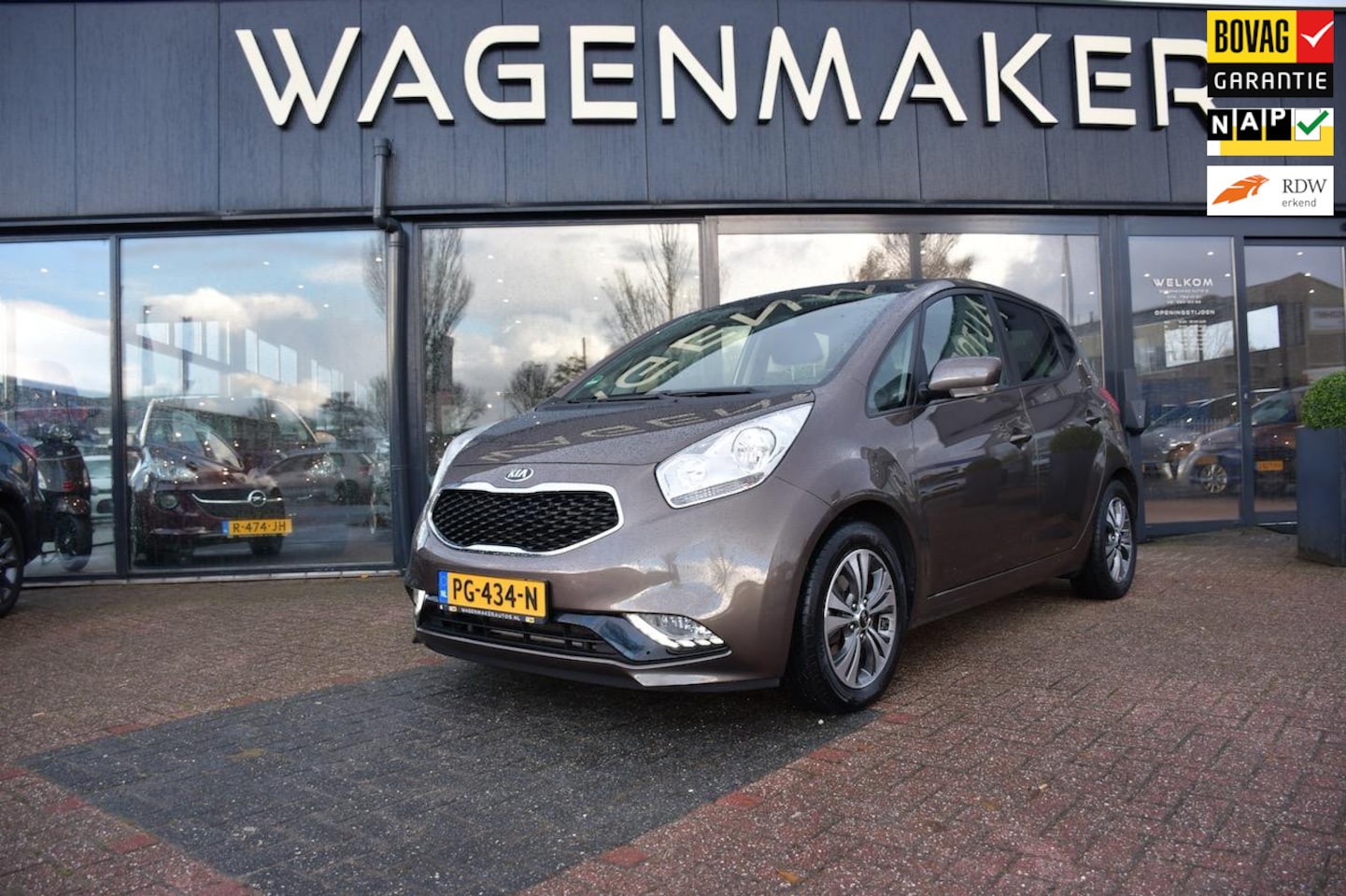 Kia Venga - 1.4 CVVT Summer Edit Cruise|NAVI|CAM|PANO|Trekhaak - AutoWereld.nl