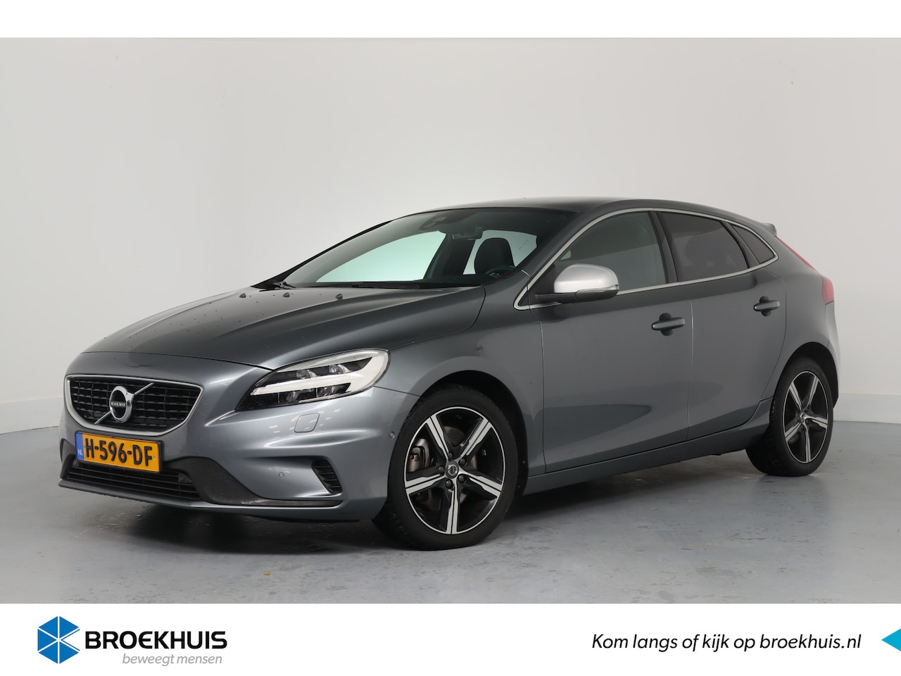 Volvo V40 - 1.5 T3 Polar+ Sport | Dealer Onderhouden! | Memory Zetels | LED | Panorama Dak | Leder | N - AutoWereld.nl