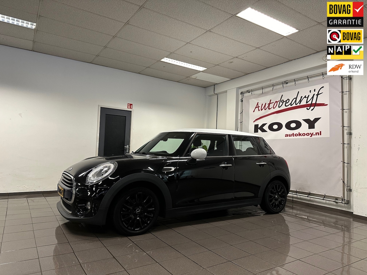 MINI Cooper - Mini 1.5 Chili Business * Xenon / Navigatie / Cruise control / NL Auto * - AutoWereld.nl