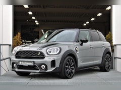 MINI Countryman - 2.0 Cooper S E ALL4 220pk Facelift BlackEdition Apple CarPlay ACC LED 18-inch