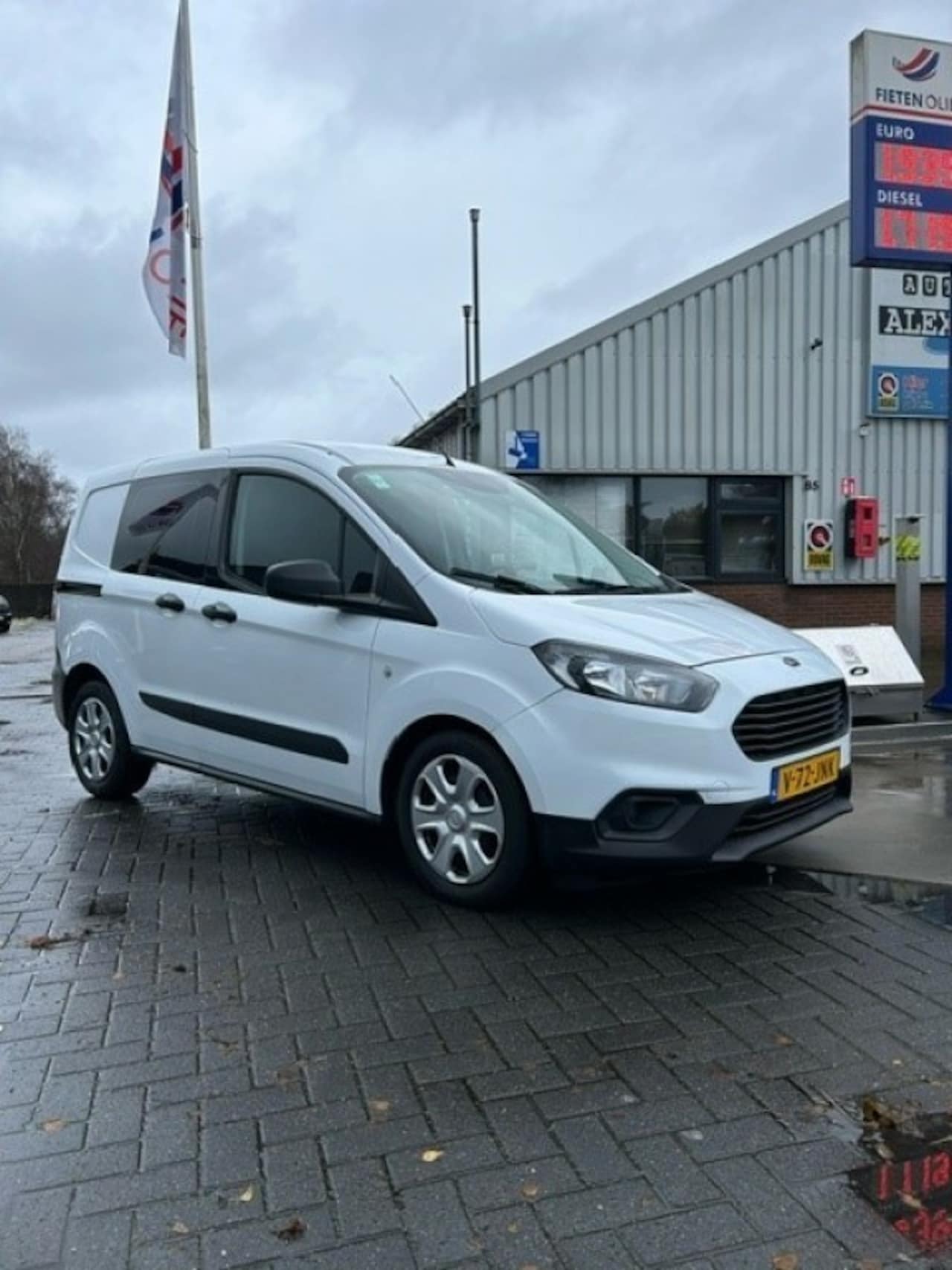 Ford Transit Courier - 1.5 TDCI Trend 1.5 tdci trend - AutoWereld.nl