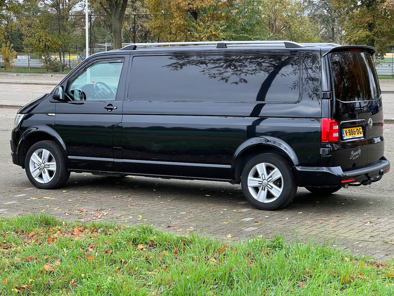 Volkswagen Transporter - 2.0 TDI L2H1 Highline Perfect onderhouden  ,full options! - AutoWereld.nl