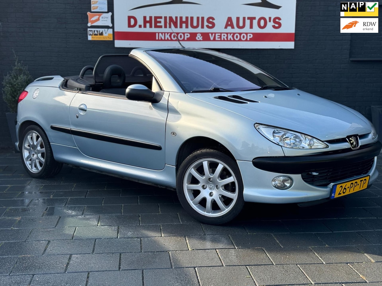 Peugeot 206 CC - 1.6-16V *LEDER*AIRCO*GOED ONDERHOUDEN* - AutoWereld.nl