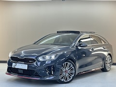 Kia Pro cee'd - ProCeed 1.6 T-GDI GT, 204Pk, 2019, Panoramadak, Stoel+Stuurverwarming, Automaat, Camera, L