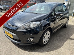 Ford Fiesta - 1.25 Trend 5 deurs airco nieuwe apk