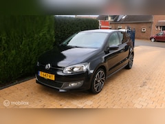 Volkswagen Polo - 1.2 Comfortline MET AIRCO / STOELVERWARMING