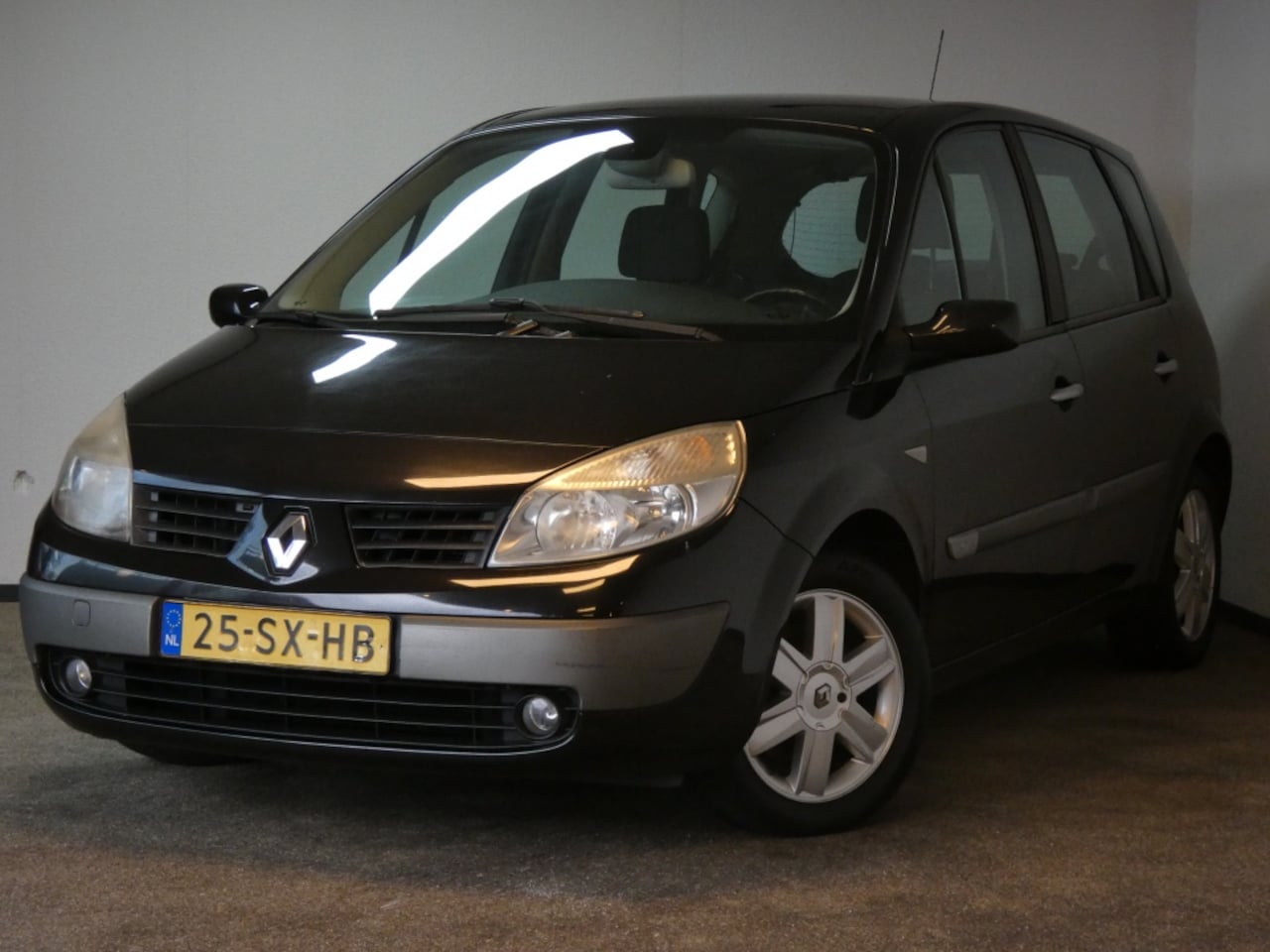 Renault Scénic - 2.0-16V Priv.Luxe Nwe APK - AutoWereld.nl