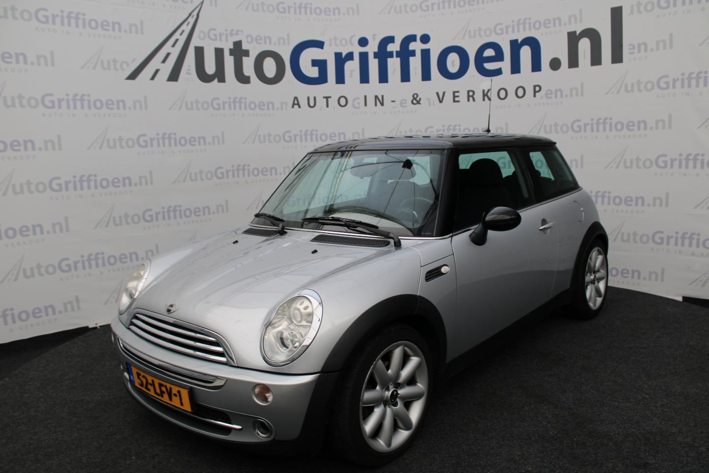 MINI Cooper - Mini 1.6 nette hatchback met schuifdak - AutoWereld.nl