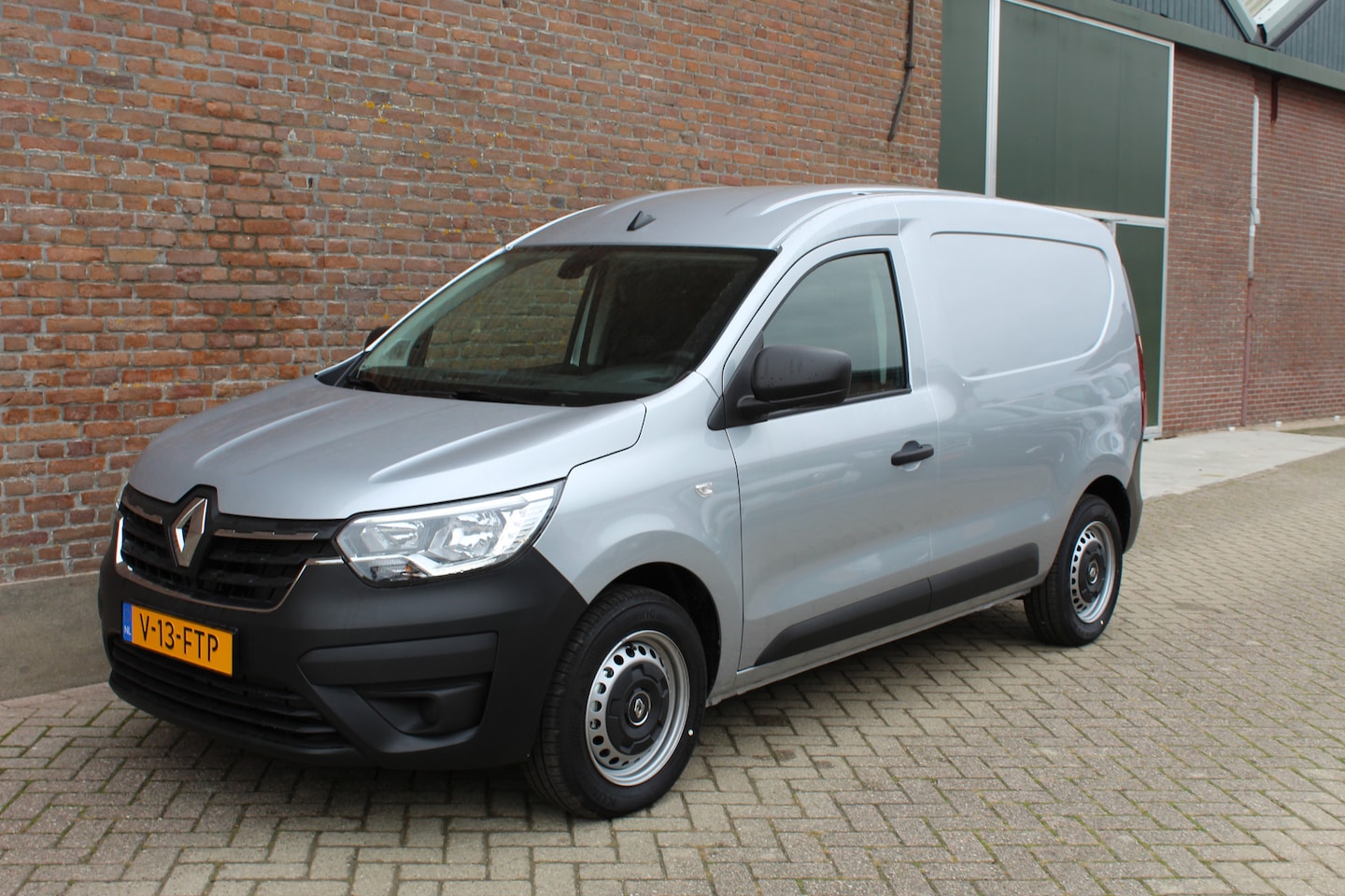 Renault Express - 1.5 dCi 75 Comfort - EASY LINK navigatiesysteem / Middenarmsteun vóór - AutoWereld.nl