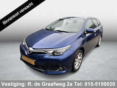 Toyota Auris Touring Sports - 1.2T Energy | Achteruitrijcamera | Cruise control |