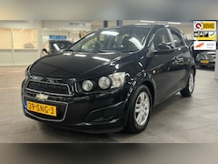 Chevrolet Aveo - 1.2 LT 5-deurs clima cruise controle elektrische pakket lm-velgen trekhaak Apk 10/11/25