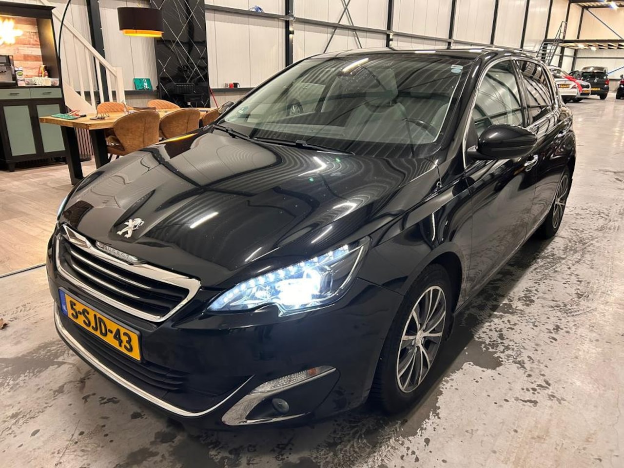 Peugeot 308 - 1.6 THP Première 2013 NEW APK PANORAMA - AutoWereld.nl