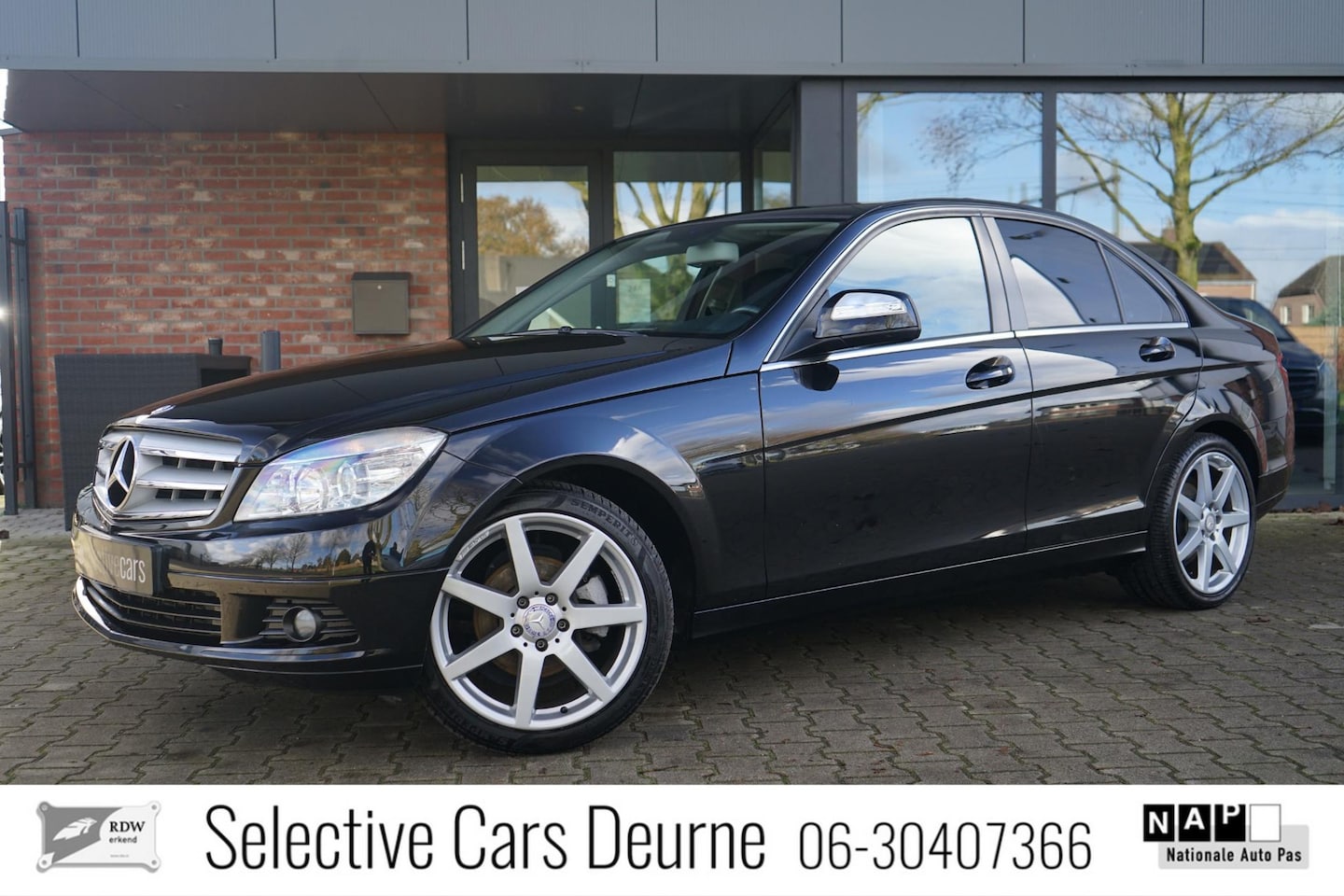 Mercedes-Benz C-klasse - 180 Kompressor , 18'' AMG, Org-NL, Youngtimer, Navi, Clima. - AutoWereld.nl