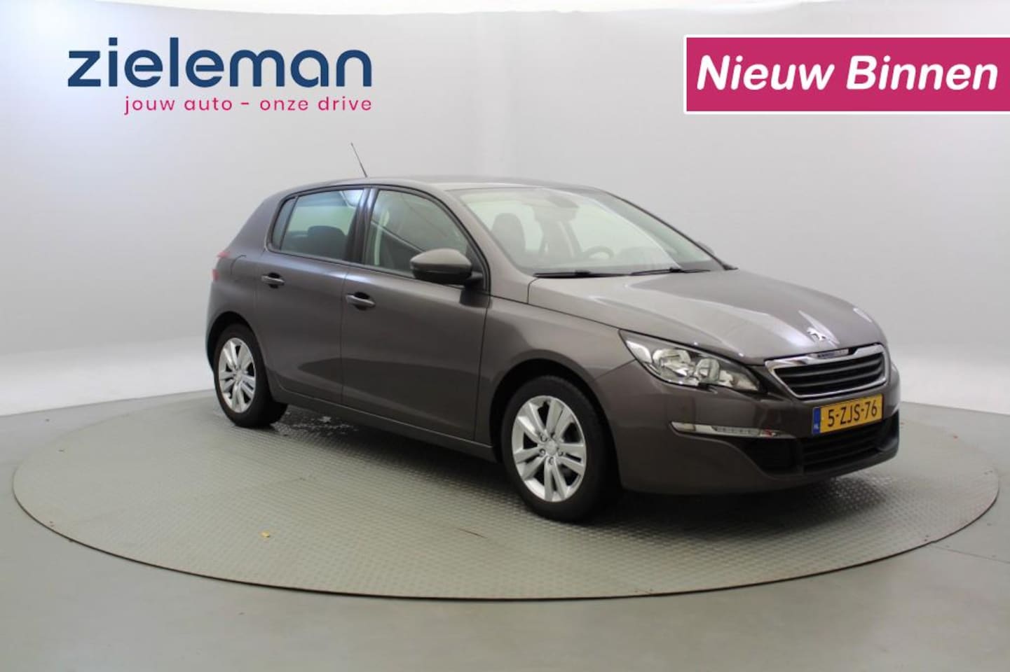 Peugeot 308 - 1.2 VTi Active - Navi, Clima, Cruise - AutoWereld.nl