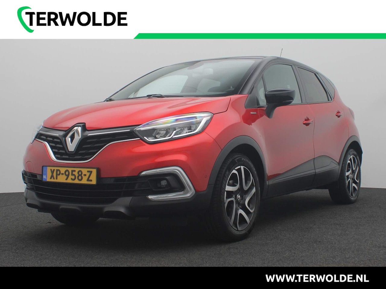 Renault Captur - 0.9 TCe 90 Bose | Lederen Bekl. | Panoramadak | Trekhaak | - AutoWereld.nl