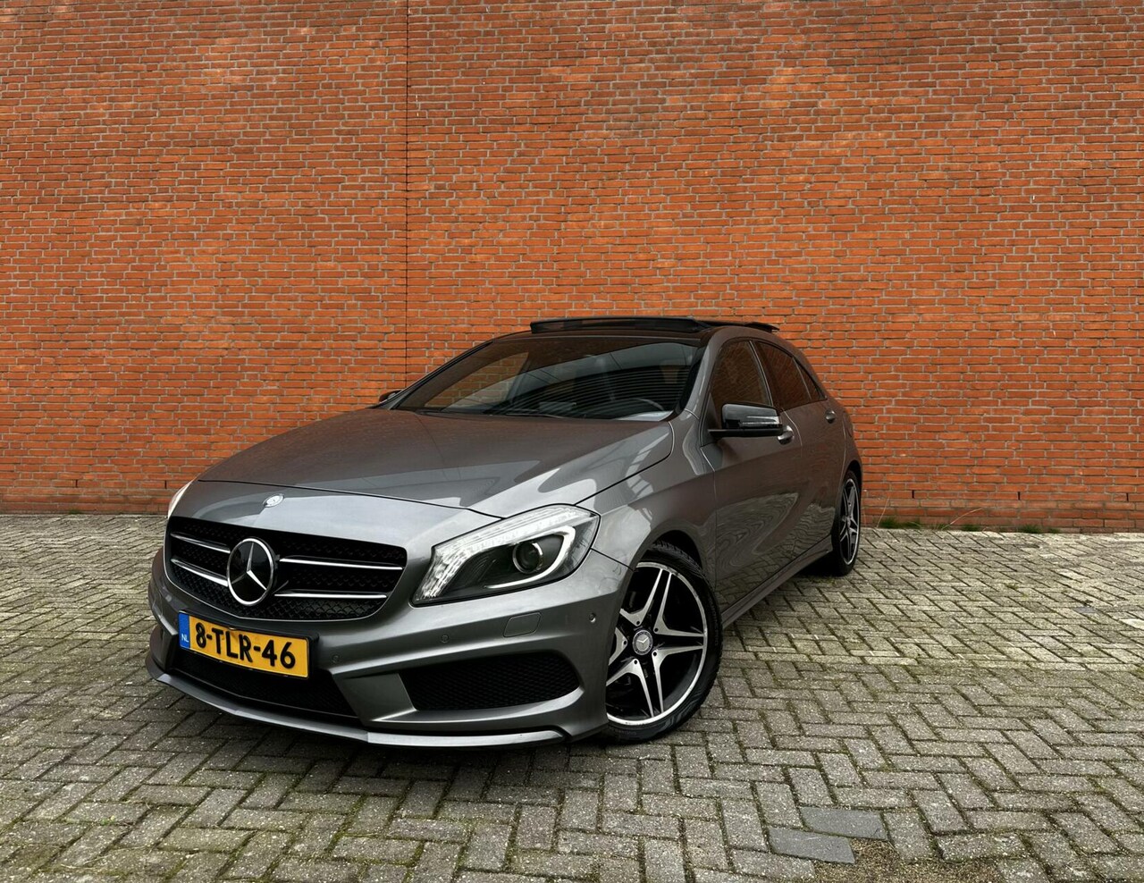 Mercedes-Benz A-klasse - 180 Ambition |AUTOMAAT|SCHUIFDAK|XENON - AutoWereld.nl