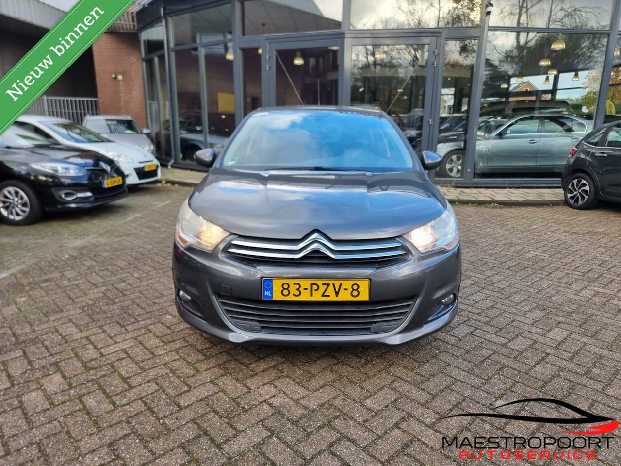 Citroën C4 - 1.6 VTi Attraction 1.6 VTi Attraction - AutoWereld.nl