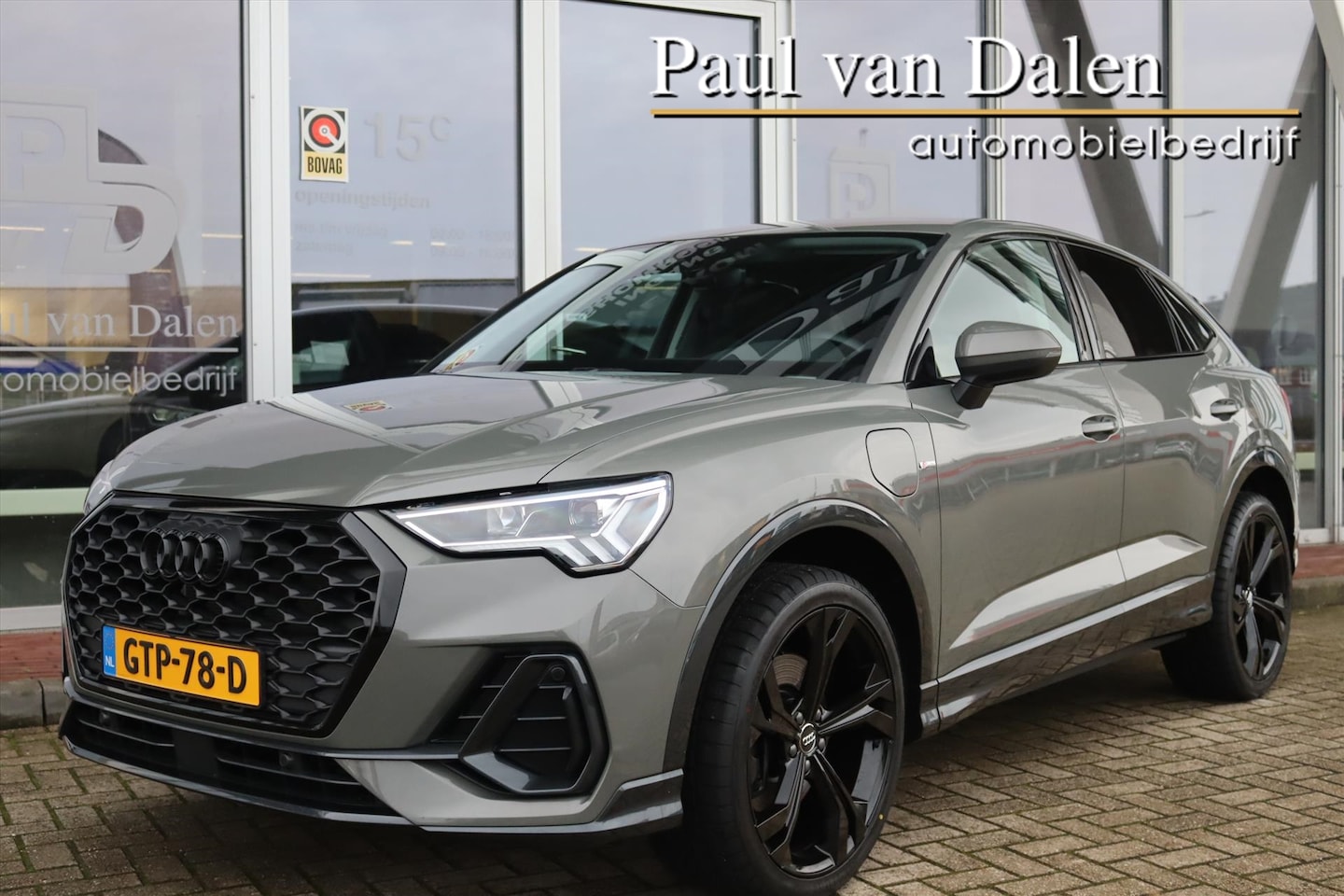 Audi Q3 Sportback - 45TFSIe 245PK PHEV AUTOMAAT BLACK EDITION Navi Carplay | Camera | 20 Inch | Virtual Cockpi - AutoWereld.nl