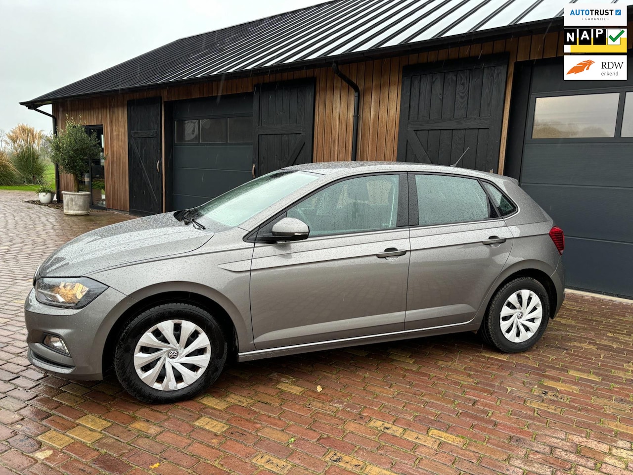 Volkswagen Polo - 1.0 TSI Comfortline Business.AUTOMAAT , NAVIGATIE, CRUISE, - AutoWereld.nl