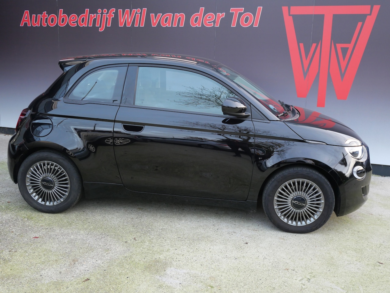 Fiat 500e - ICON 42 kWh | CARPLAY | NAVIGATIE | CLIMA | € 2.000,- SUBSIDIE!! - AutoWereld.nl