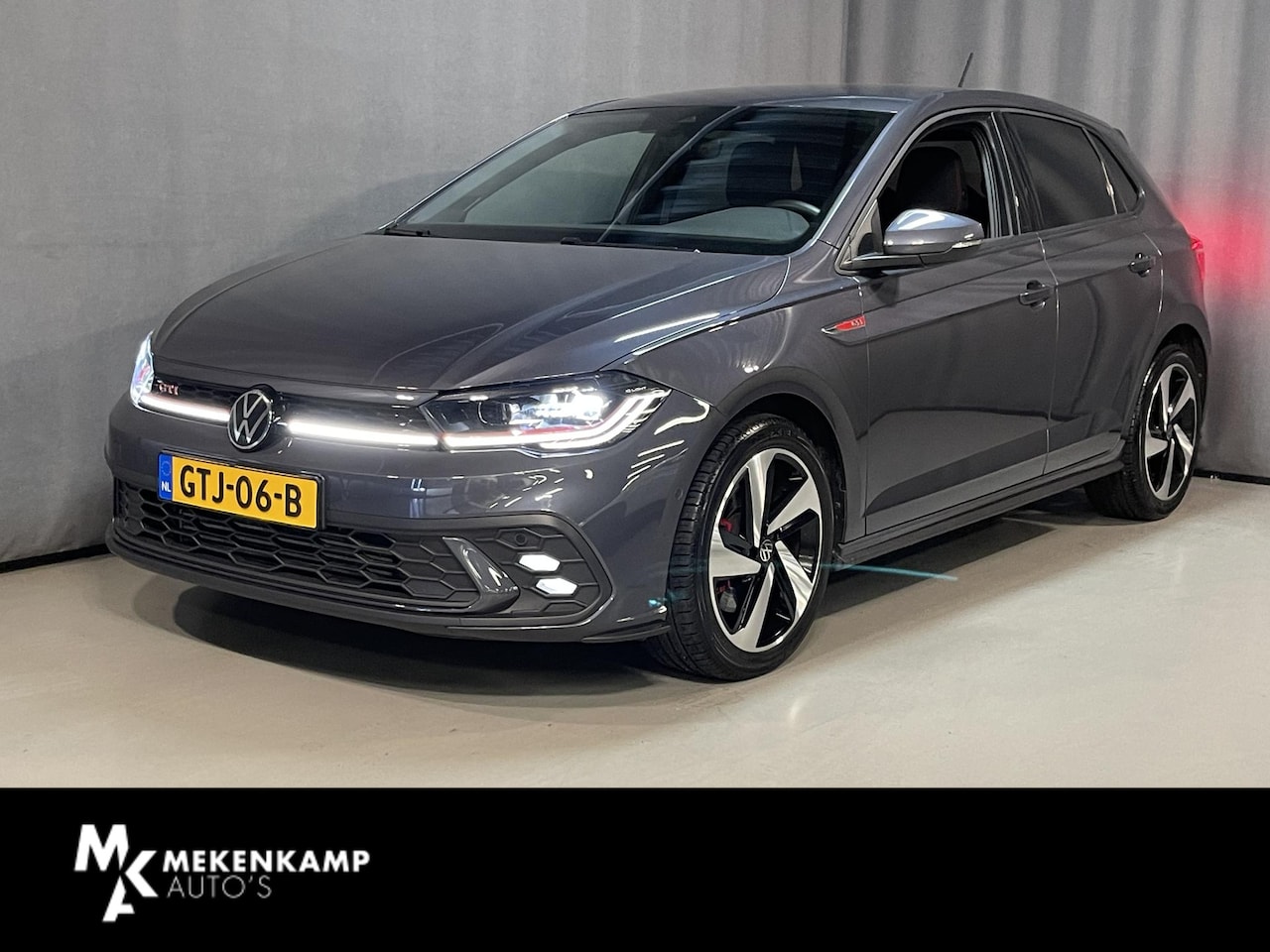 Volkswagen Polo - 2.0 TSI GTI 17"/Dodehoek/Digital Cockpit Pro/Adaptieve cruise/IQ Light/Keyless/PDC v+a/App - AutoWereld.nl