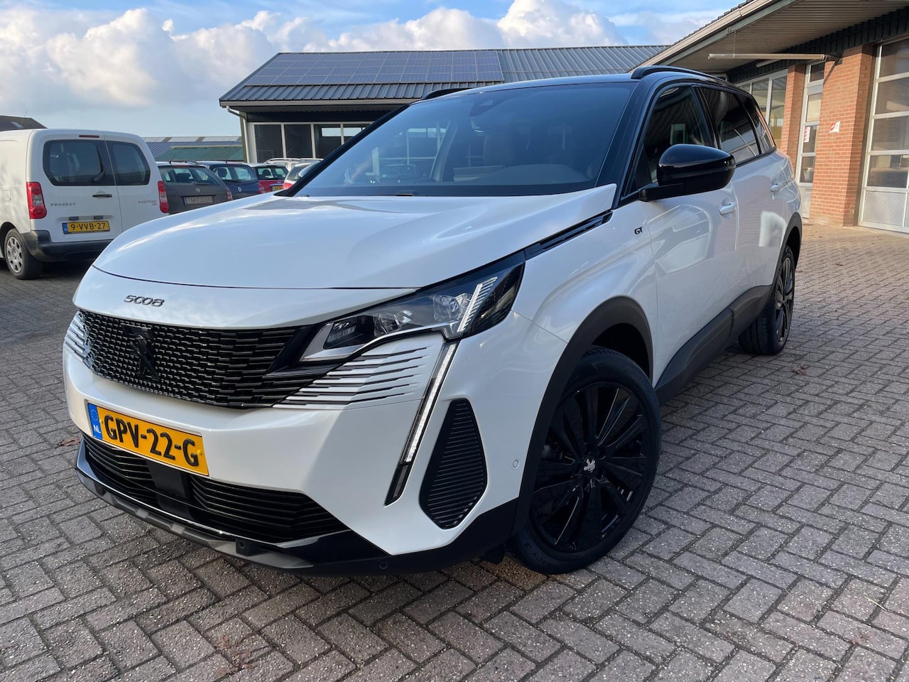 Peugeot 5008 - 1.2 PureTech GT 1.2 PureTech GT, Navi, Carplay, Camera V+A, Pano-dak, Elec-stoel - AutoWereld.nl