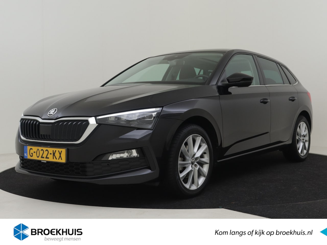 Skoda Scala - 1.0 TSI 116pk First Edition | 100% Dealeronderhouden | Zwenkbare trekhaak | Panoramadak | - AutoWereld.nl