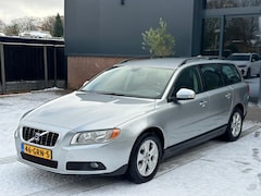 Volvo V70 - 2.0 Momentum LEER NAVI CRUISE CLIMA PDC