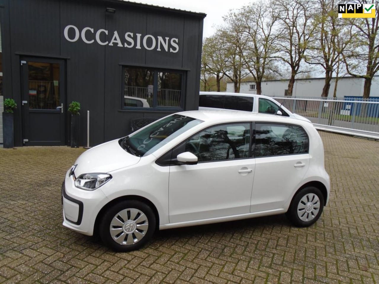 Volkswagen Up! - 1.0 BMT move up! 1.0 BMT move up! - AutoWereld.nl