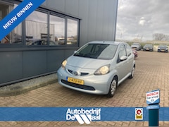 Toyota Aygo - 1.0 VVT-i Comfort 5-drs. AIRCO/4XALLSEASONS