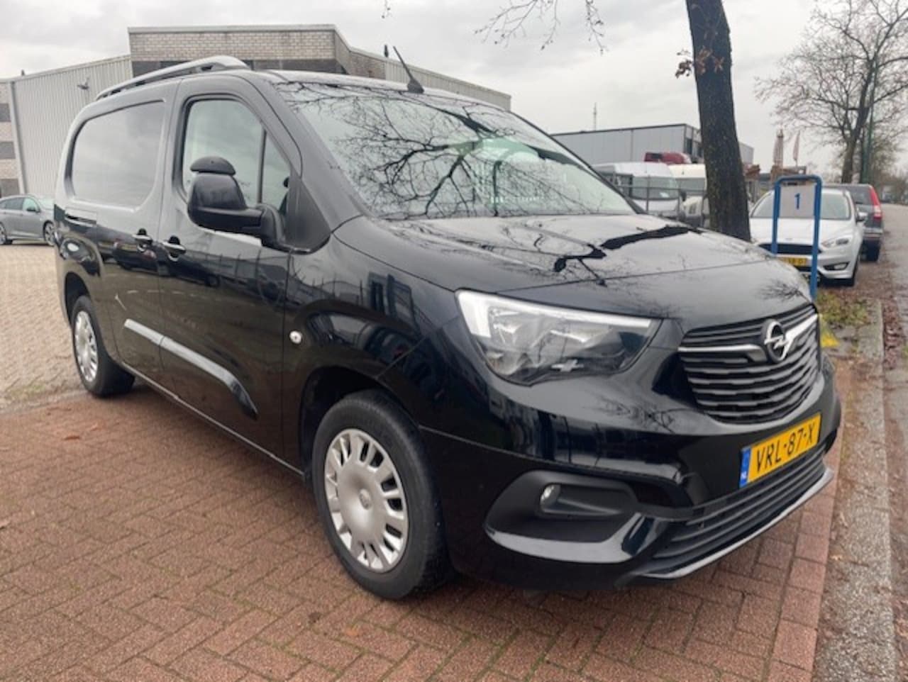 Opel Combo - 1.5D Lange Uitvoering Edition Airco,Navigatie MOTOR DEFECT - AutoWereld.nl