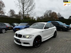 BMW 1-serie Coupé - 120i High Executive M Sport|Ketting vervangen|Dealer Onderhouden|Navi|Leder|Nette staat