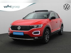 Volkswagen T-Roc - 1.5 TSI 150PK Sport | Pano | Stuur-/stoelverwarming | Camera | Navi | Sportonderstel | Nav