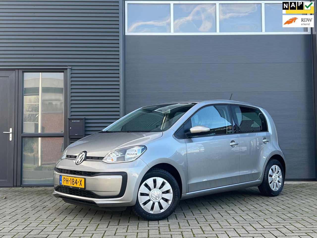 Volkswagen Up! - 1.0 BMT move up! | DAB | Airco | Bluetooth | 5-deurs - AutoWereld.nl